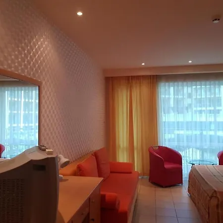 Miramar Hotel apartamentowy *
